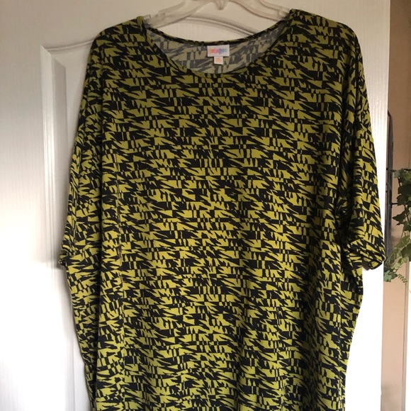 LuLaRoe Tops - Lularoe Irma Tunic